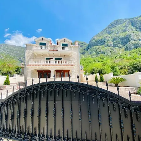 Villa Blanca 里桑 外观 照片