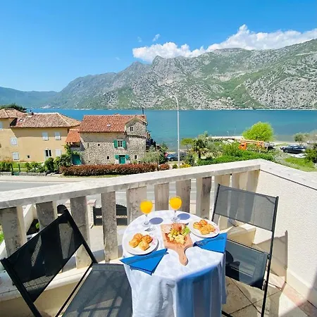 Villa Blanca 里桑 外观 照片