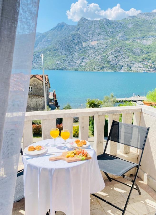 Apartment Blanca *